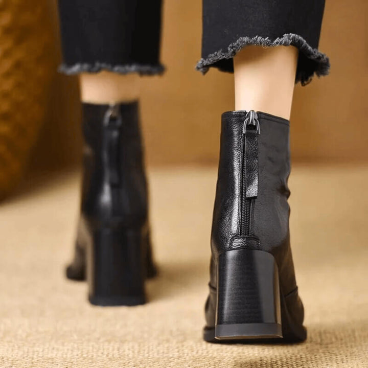 VIVIEN | ELEGANT HEELED ANKLE BOOTS