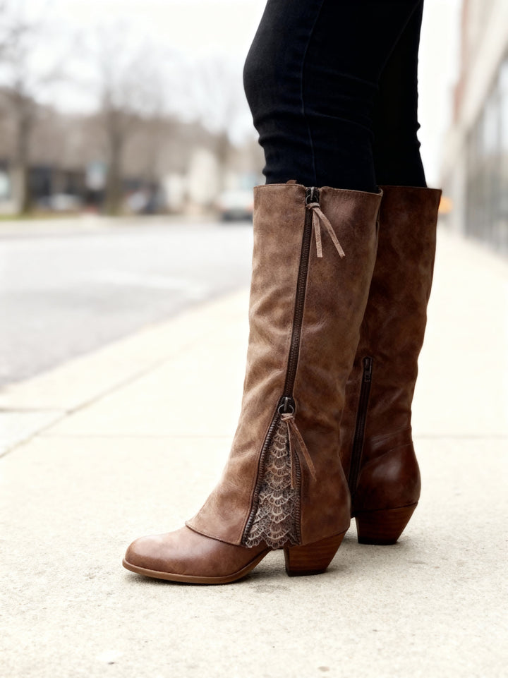  EVIE | FEMININE LACE WESTERN BOOTS