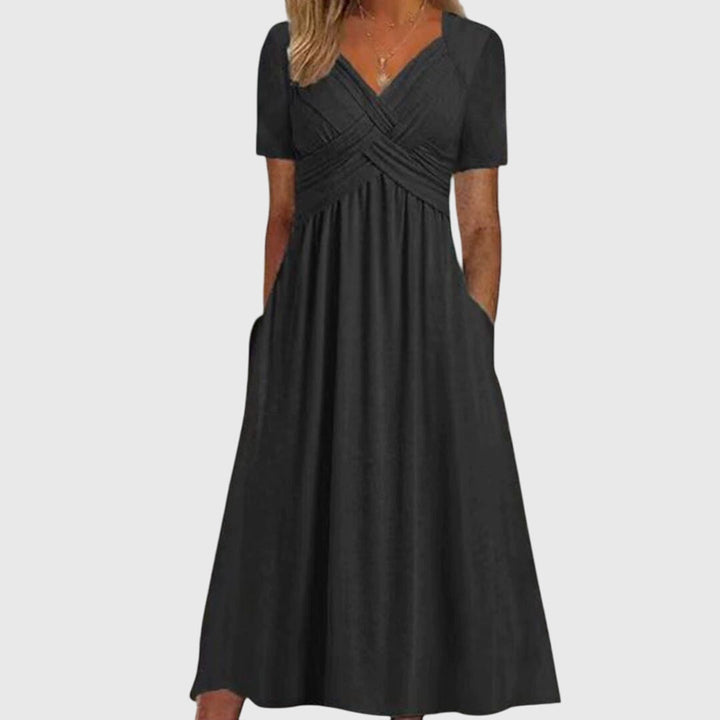 AMANDA | FLATTERING DRESS